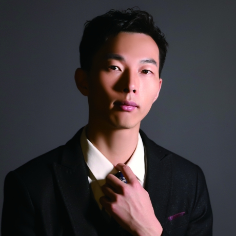  楊樹峰 設(shè)計師